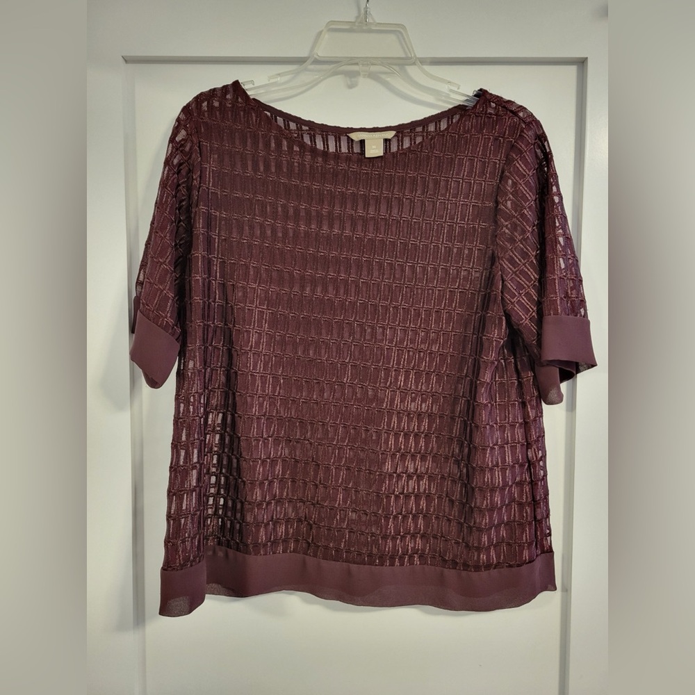Burgundy Mesh see thru short sleeved blouse w/ rectangle pattern (read)